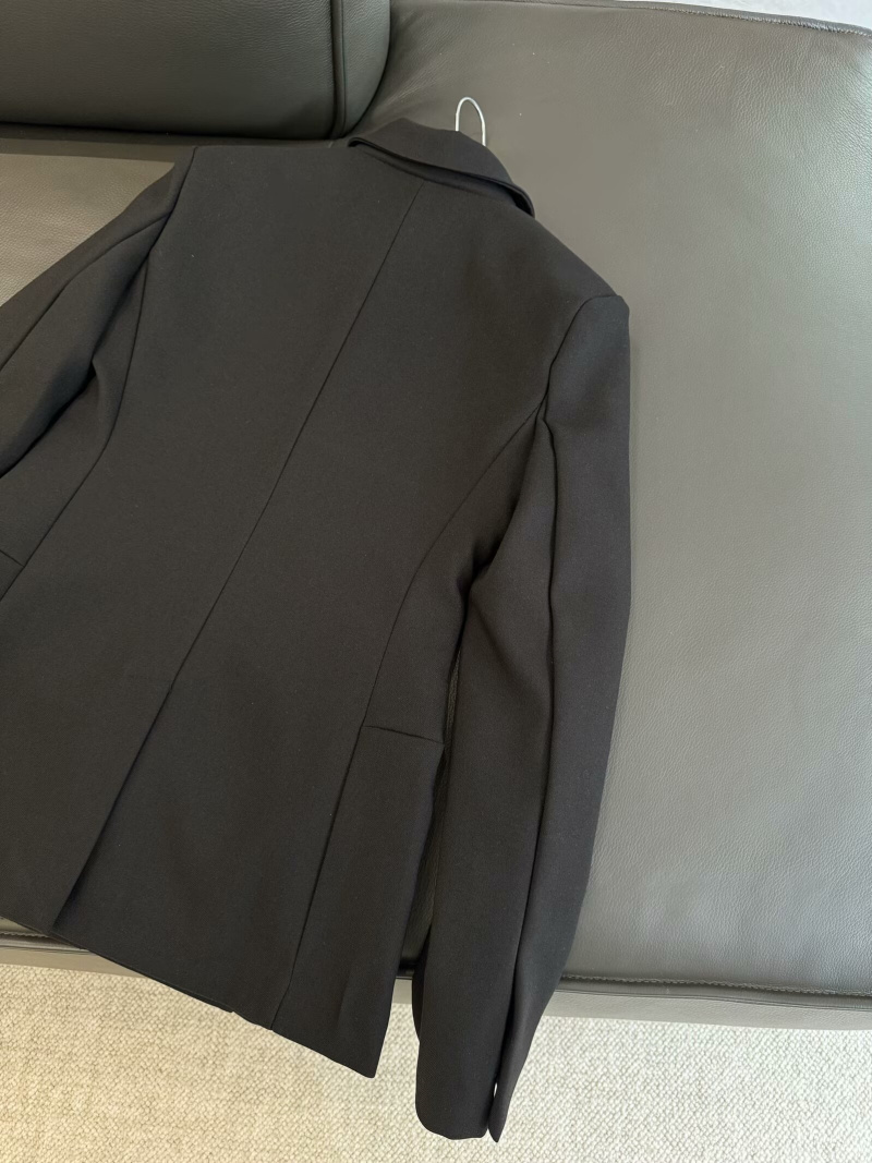 ETJ 2025 New Collection ZW Series Shoulder Padded Slim Fit Suit Jacket for Women - Modern Design, Waist Cinching Feature, Comfortable Fabric, Versatile Style, Sophisticated Details - Professional and Casual Wear, Flattering Silhouette, Lightweight and Breathable, Timeless and Chic