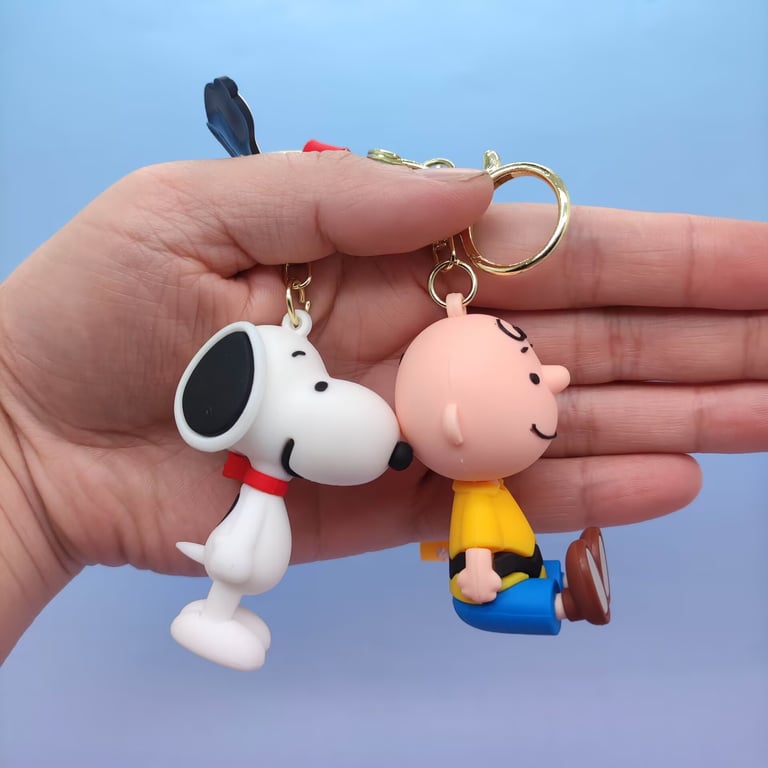 Snoopy Silicone Doll Keychain - Adorable and Durable Multi-functional Phone Pendant Accessory for Couples, Friends - Perfect Christmas Gift, Compact Lightweight Design for People On the Go