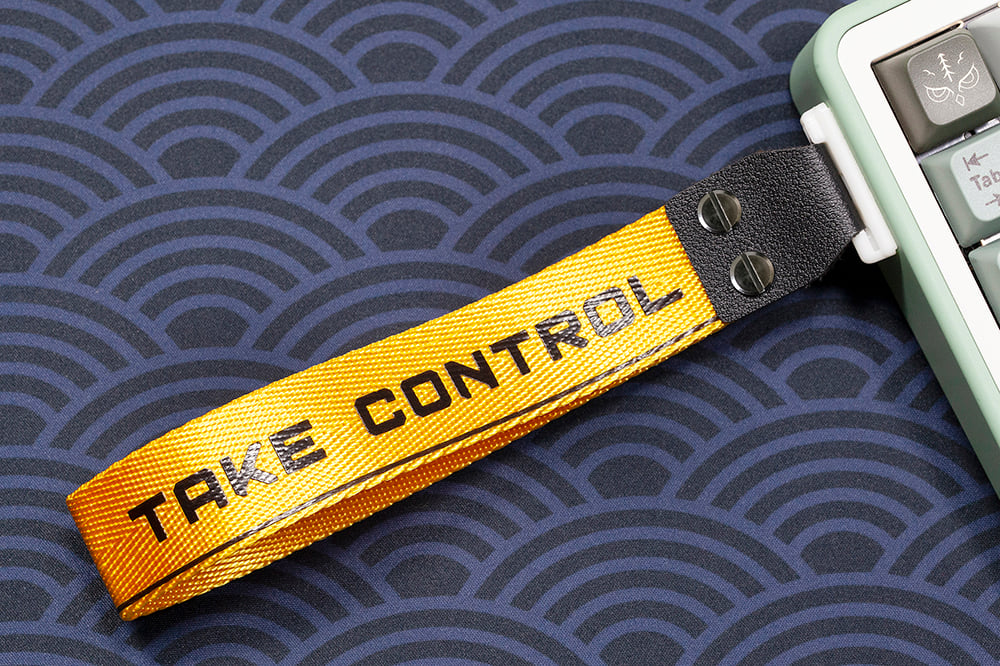 Latenpow Take Control Nylon Strap for Mechanical Keyboards - Enhanced Gaming Experience with Durable PU Material, Stylish Design, and Improved Ergonomics - Adjustable Strap for Comfort and Stability - Easy Installation with Screws and 3M Tape - Black/White Options Available