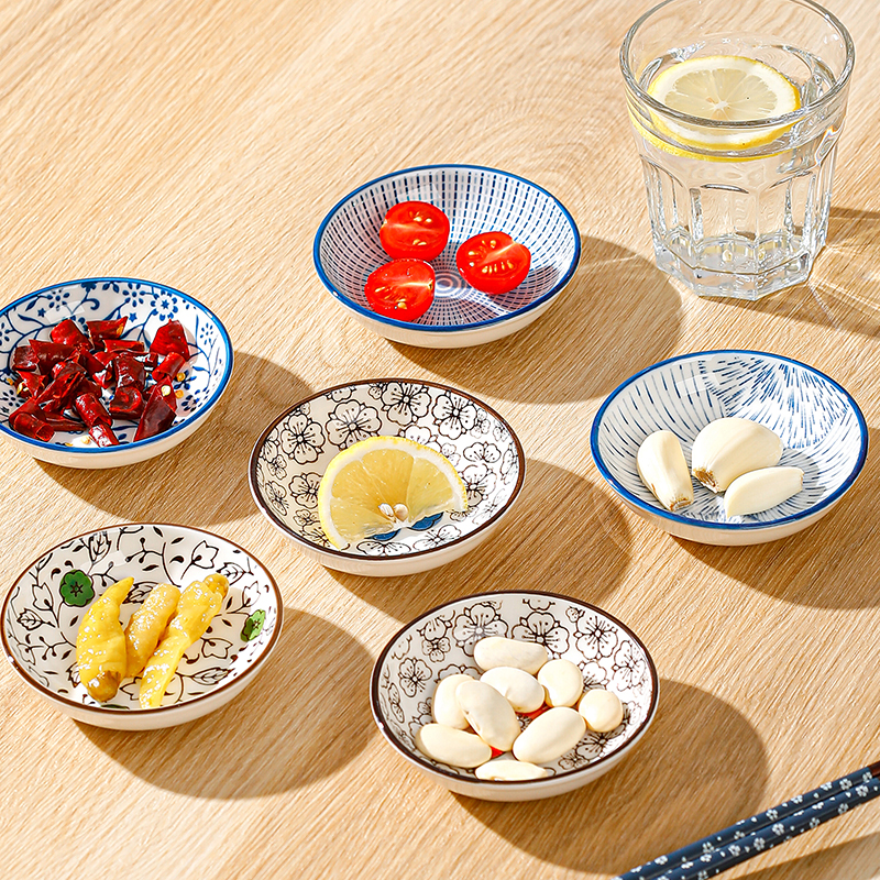 Authentic Japanese Mini Ceramic Plates Set of 6 - Traditional Design for Soy Sauce, Sushi, Snacks, and Desserts - Premium Quality Heat-Resistant Glazed Material - Versatile for Home and Desktop Use - Great Gift Idea for Japanese Cuisine Enthusiasts and Tableware Lovers