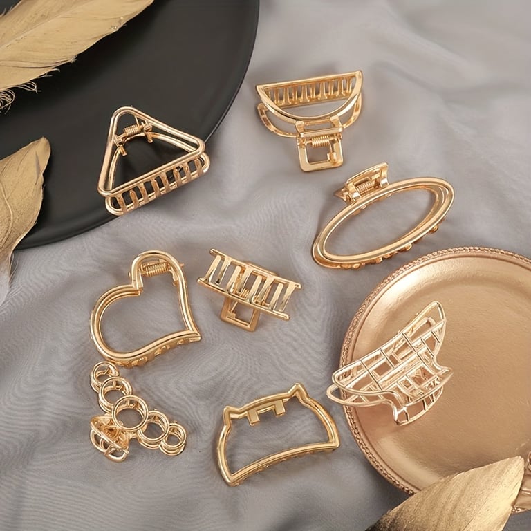 Trendy Gold Geometric Design Non-Slip Mini Hollow Heart Metal Hair Claw Clips Set - Elegant Hair Accessories for Women and Girls, Small Size Barrettes for Bangs, Durable and Stylish Hair Jaws for Daily Wear and Special Occasions