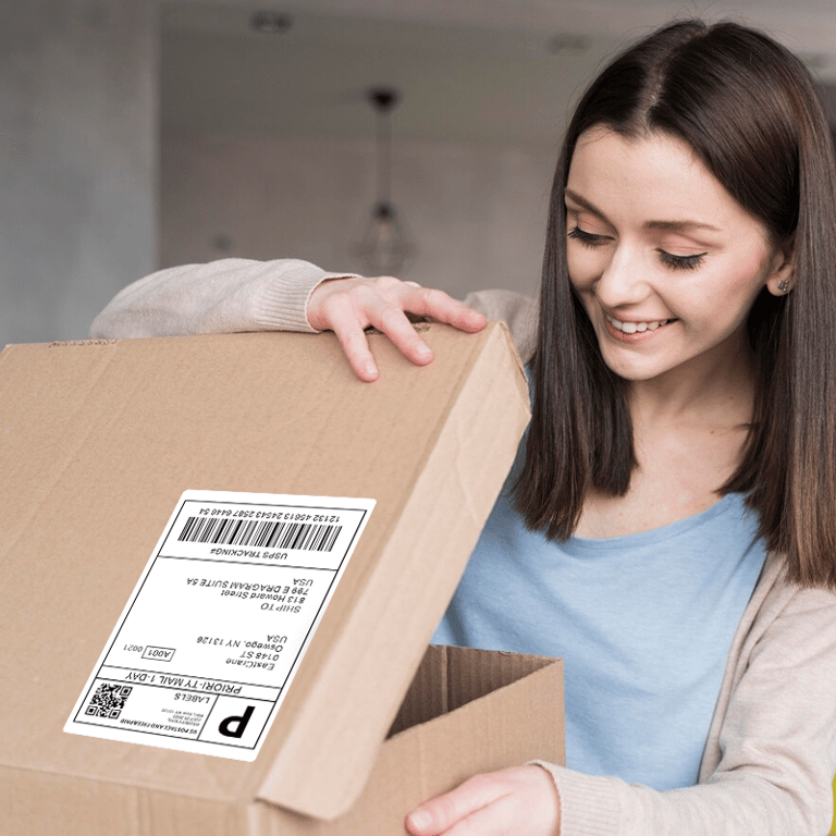 High-Quality 4x6 Thermal Label Paper Pack of 500 - Adhesive Stickers for DHL, UPS Express - Barcode Friendly Shipping Labels - Professional Solution for Small Business, E-Commerce - Cost-Effective Pack for Warehouses, Fulfillment Centers