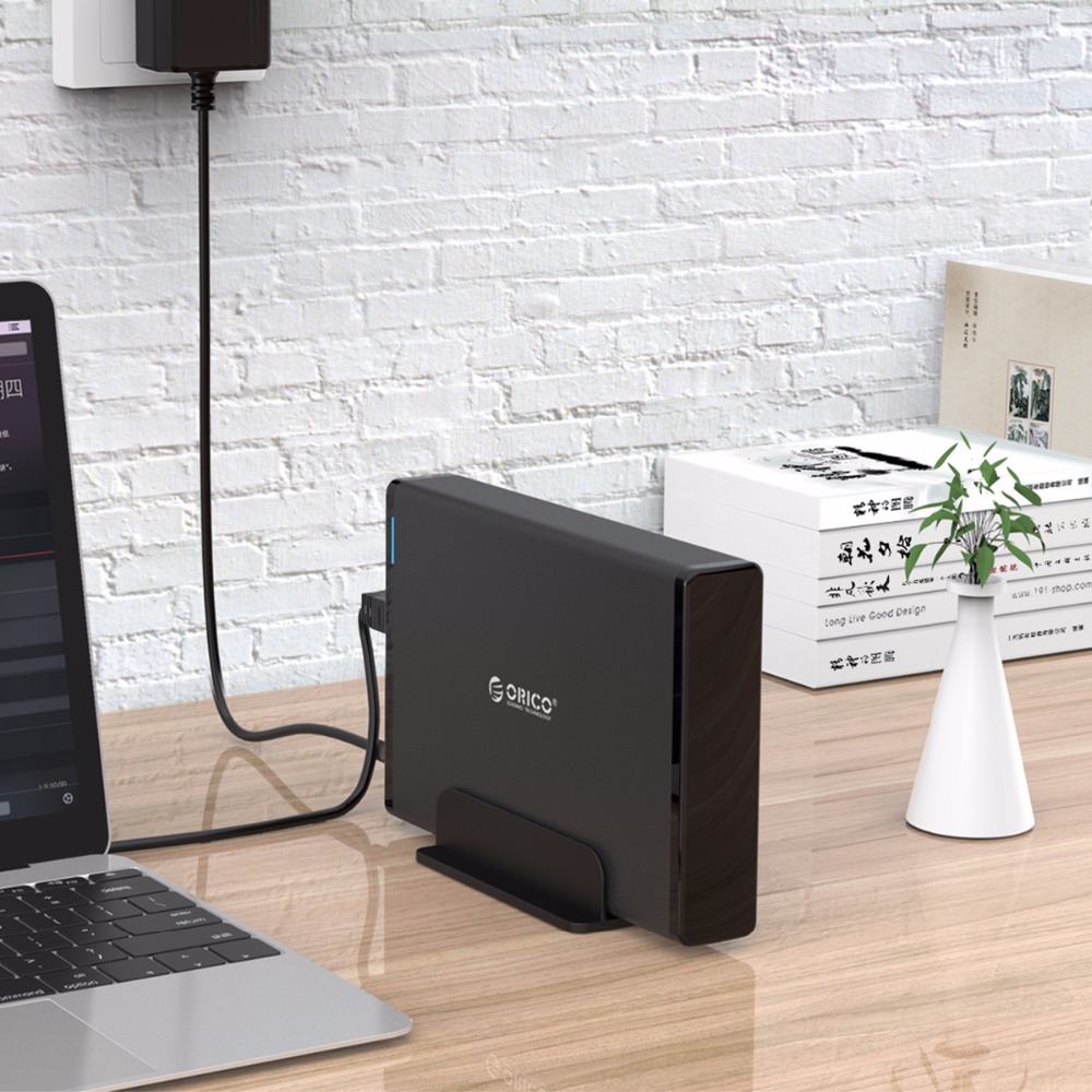 ORICO 3.5'' HDD Case with USB 3.0 Adapter for High-Speed Data Transfer up to 5Gbps, Wide Compatibility with 2.5'' and 3.5'' SATA Hard Drives, Durable Aluminum Housing for Protection and Heat Dissipation, Tool-Free Installation, Plug and Play for Windows, Mac, and Linux Systems