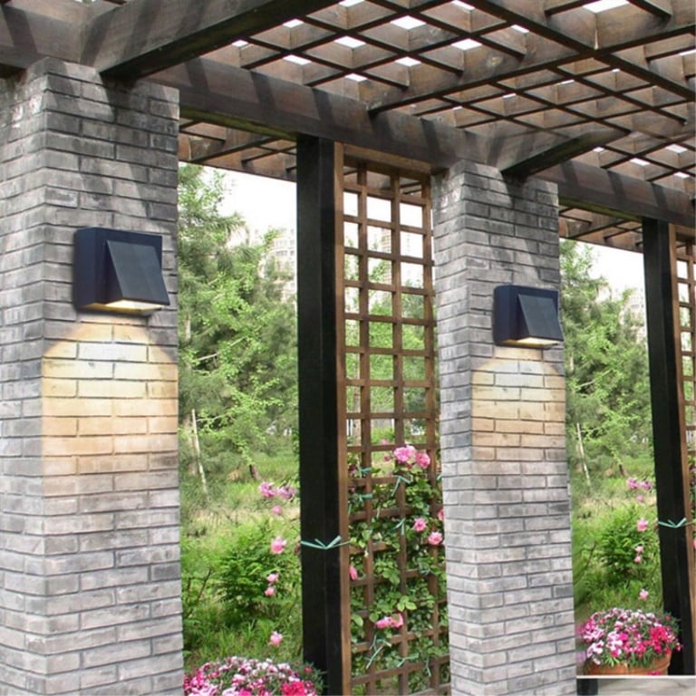 Modern Aluminium Outdoor Wall Light with Energy-Efficient 5W LED Bulb - IP65 Waterproof Rating, Stylish Sconce Design for Garden, Balcony - Easy Installation, Versatile Application for Pathway, Ambience - Durable Construction, Low Energy Consumption