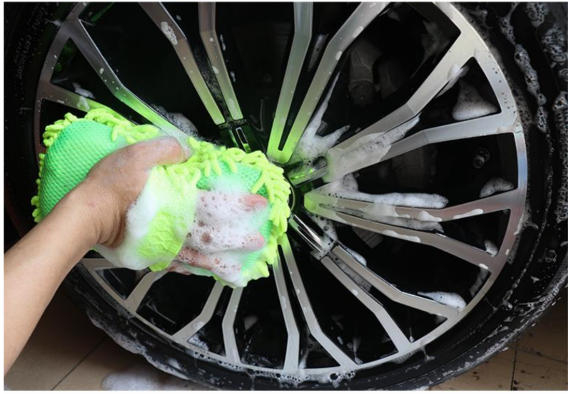 Premium Microfiber Car Washer Sponge Set with Detailing Brushes, Towels, and Gloves - Gentle Yet Effective Cleaning, Highly Absorbent - Multi-Functional Tool for Exterior, Interior, Windows, Rims - Ergonomic Design for Easy Handling - Perfect for Enthusiasts and Professionals