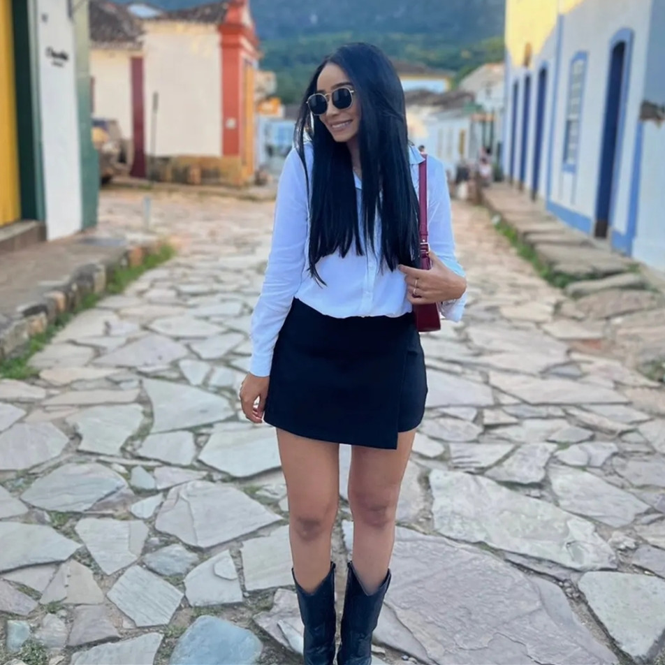 MUJER 2025 Asymmetric Skort - High Waist Mini Skirt Shorts with Asymmetrical Hemline for Women - Versatile Bermuda Shorts Style for Casual and Party Wear - Premium Quality Fabric, Soft and Breathable - Easy to Style with Various Outfits - Available in Multiple Sizes for Perfect Fit