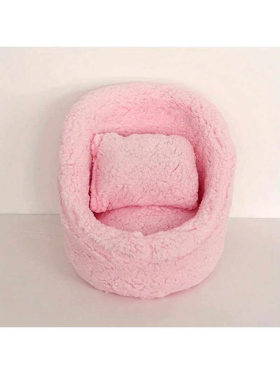 Premium Furry Newborn Photography Prop Sofa for Perfect Posing - Easy to Clean and Portable Baby Shower Gift - High-Quality Material for Adorable Moments Captured in Style